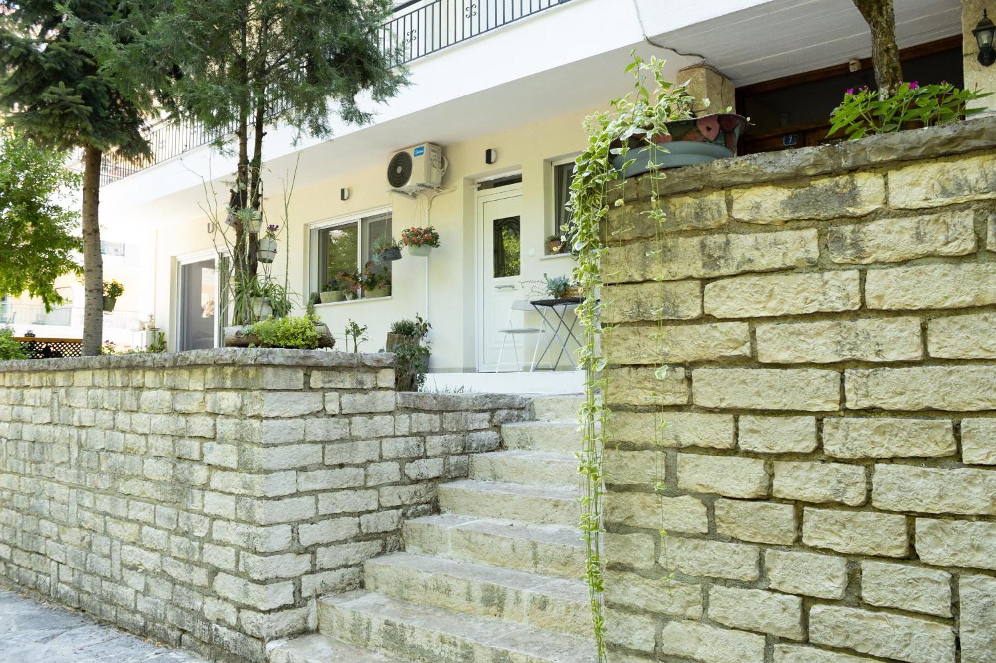Garden Appartment Ioannina Exterior photo